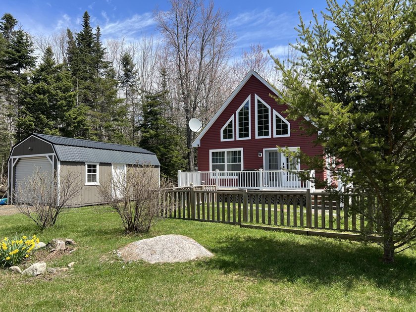 Rangeley Area Retreat with Direct Snowmobile Access &amp; Deeded - photo 2
