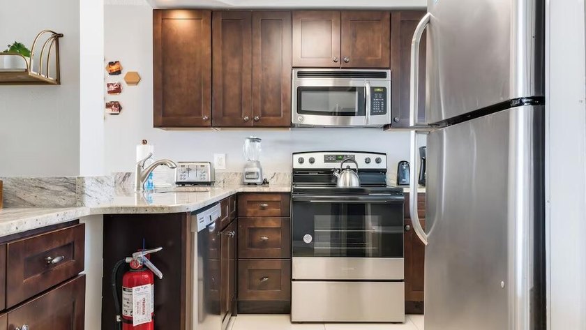 2bedroom 2 bath- End Unit- at The Islander Resort. Recently - photo 14