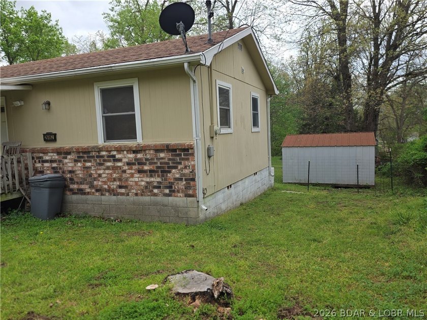 A 2 bedroom, 1 bath home on a double lot in a Lake of the Ozarks - photo 20