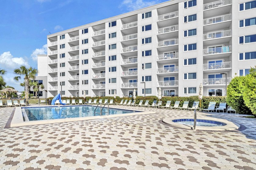 2bedroom 2 bath- End Unit- at The Islander Resort. Recently - photo 36