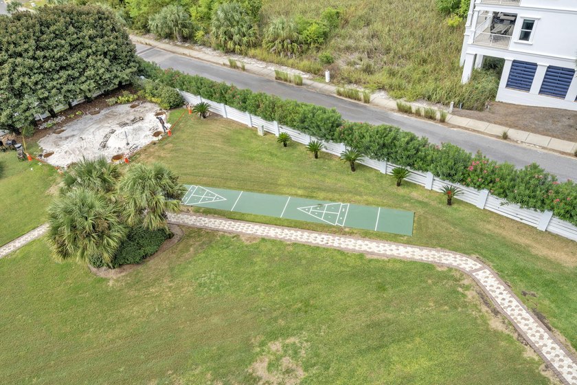 2bedroom 2 bath- End Unit- at The Islander Resort. Recently - photo 41