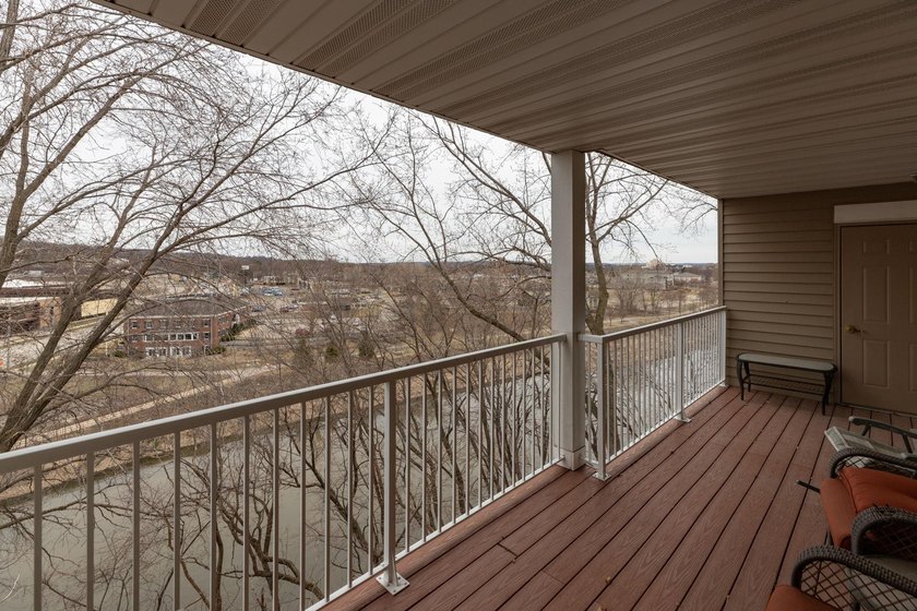 Don't miss this two-bedroom, two bath unit in River Bluff Co-op - photo 9