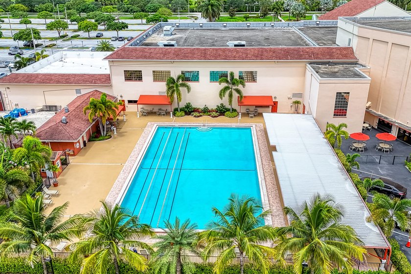 Completely renovated and move in ready, this beautiful updated - photo 33