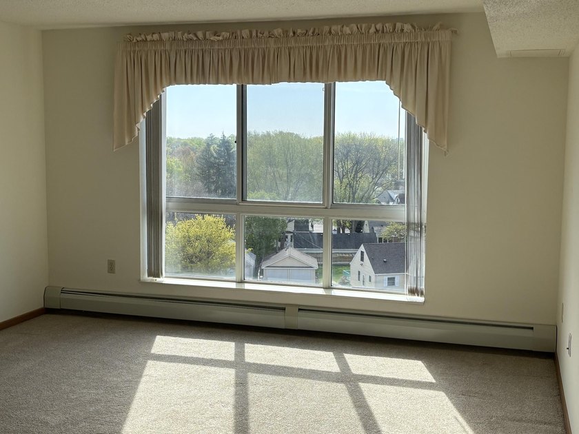 Gramercy Park at Lakeshore Drive Cooperative - 710 square foot - photo 4