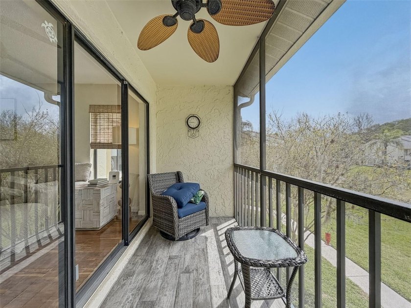 Discover the ease of Florida living in the desirable Deer Hollow - photo 31