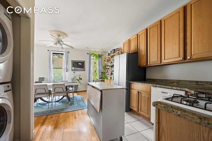 Welcome to 353 Warren St, a large multi-family townhouse nestled - photo 2