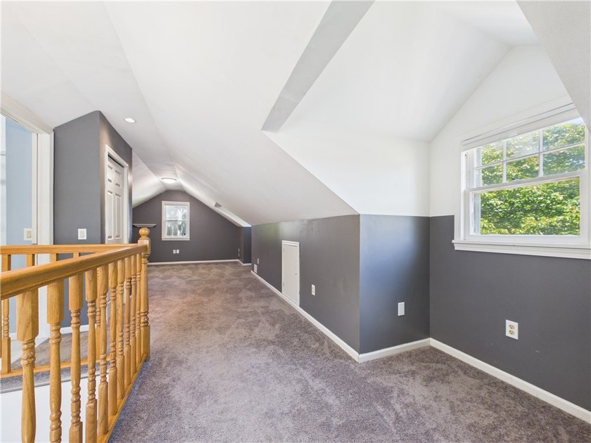 Charming and well maintained 3-bedroom, 2.5-bath Cape Cod - photo 26
