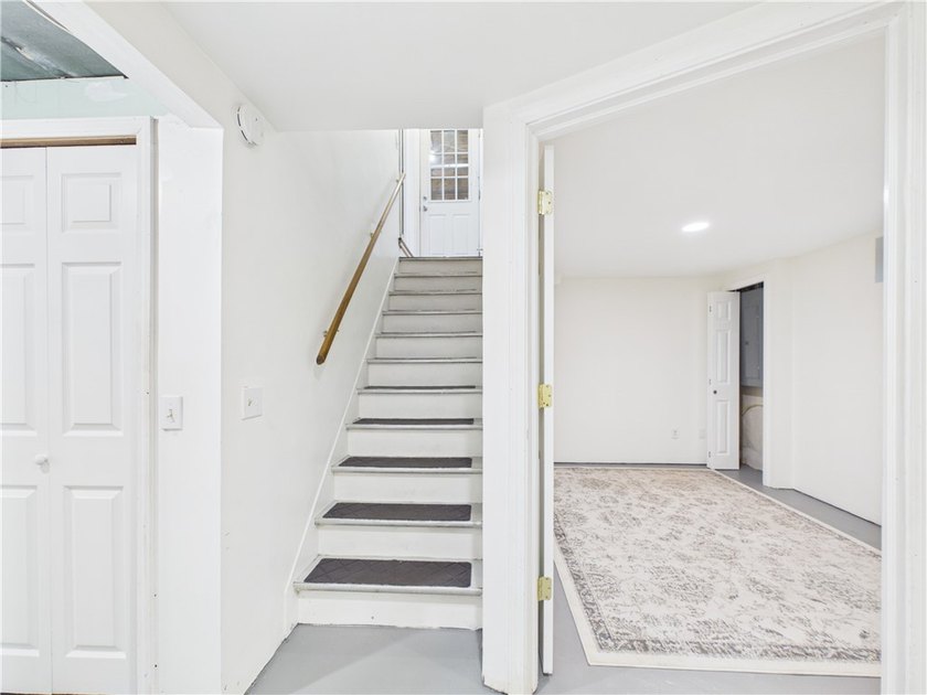 Charming and well maintained 3-bedroom, 2.5-bath Cape Cod - photo 35