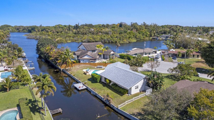 Welcome to waterfront living at its finest at 6797 Bayshore - photo 2
