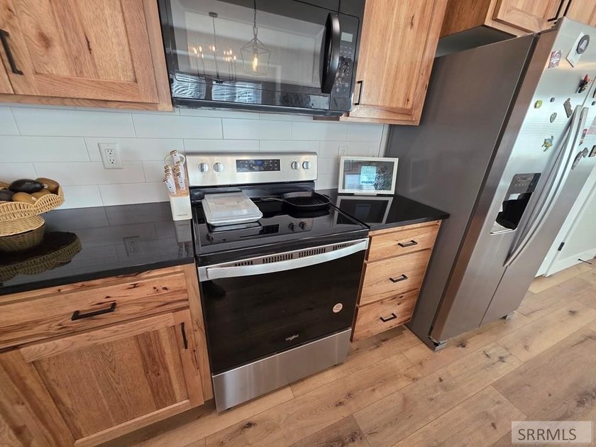 Enjoy the space and quiet of Pinebrook Estates while staying - photo 17