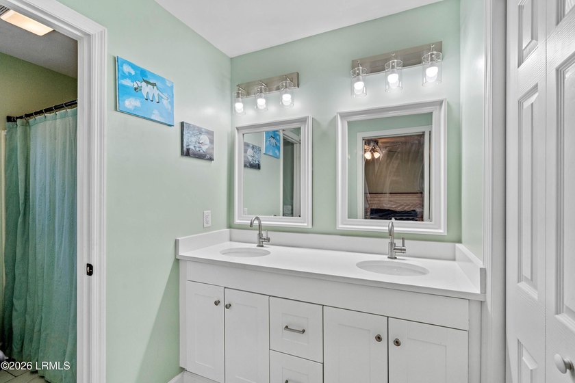 Welcome to 4326 Quail Dr. This beautifully updated 3 bedroom, 2 - photo 31