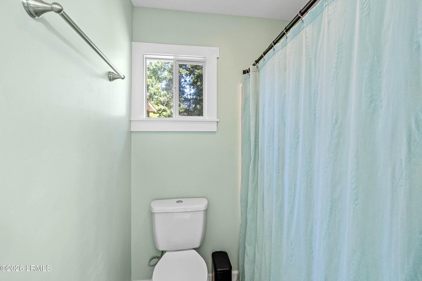 Welcome to 4326 Quail Dr. This beautifully updated 3 bedroom, 2 - photo 33
