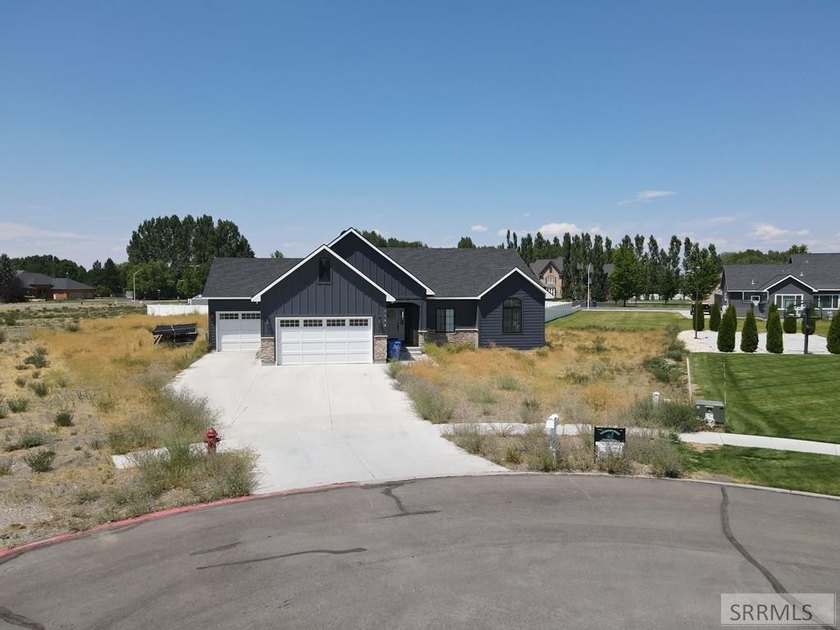 Enjoy the space and quiet of Pinebrook Estates while staying - photo 43