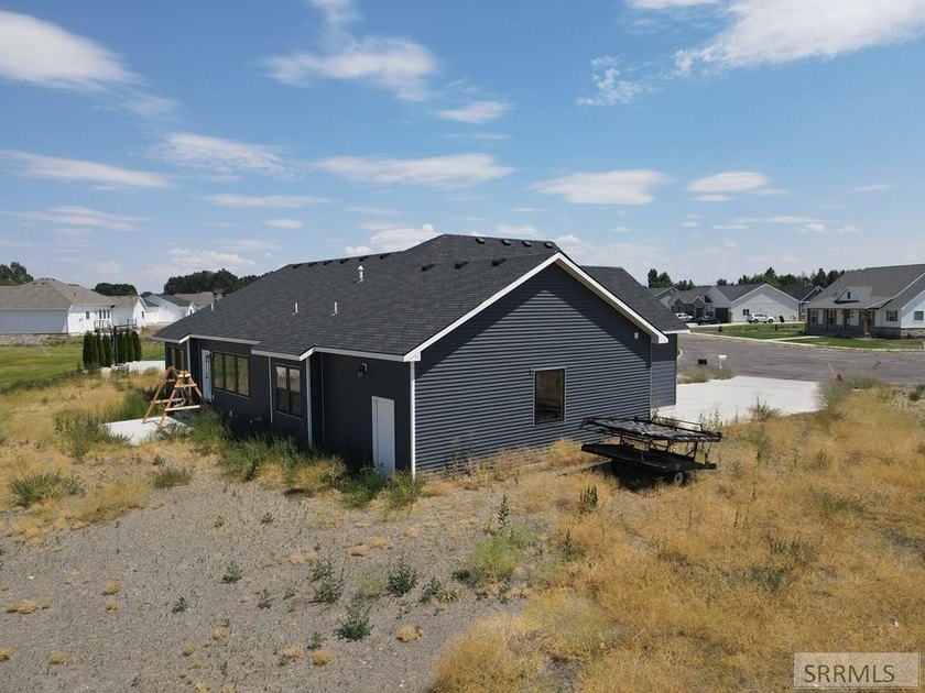 Enjoy the space and quiet of Pinebrook Estates while staying - photo 48