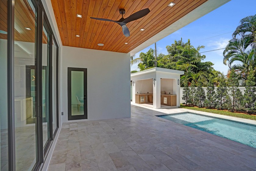 Welcome to Villa Aurelia, the Golden Villa, a recently completed - photo 15