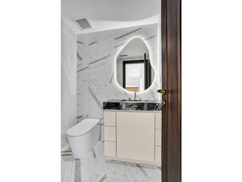 Welcome to Villa Aurelia, the Golden Villa, a recently completed - photo 19