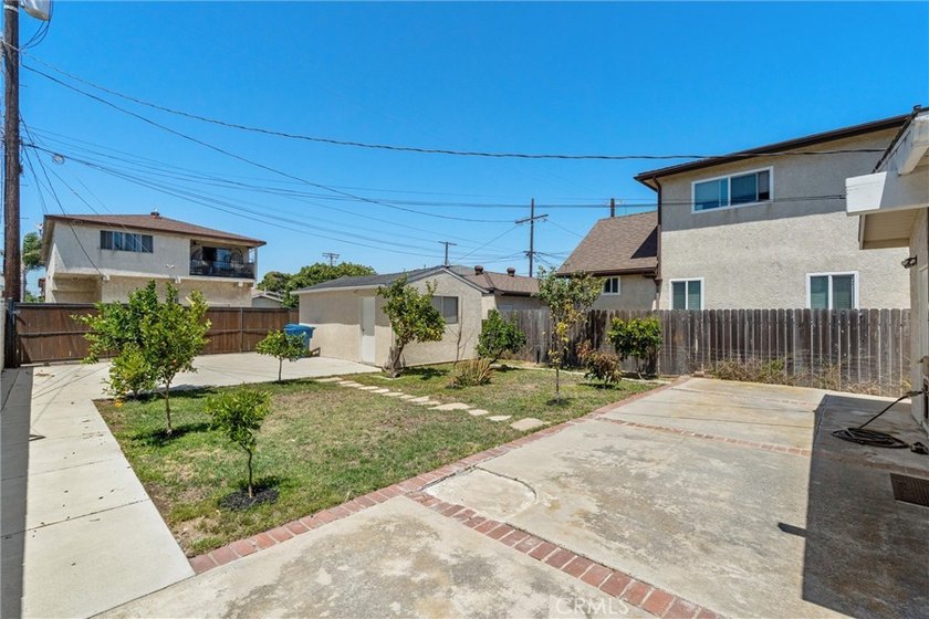 1034 W 24th - photo 22
