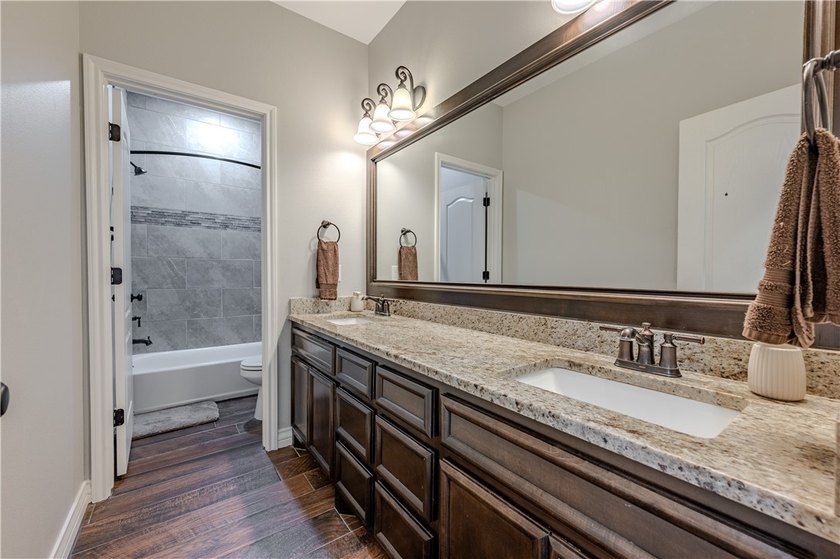 Discover luxury living in this beautifully designed 4-bedroom - photo 25