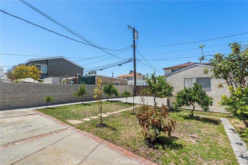 1034 W 24th - photo 26
