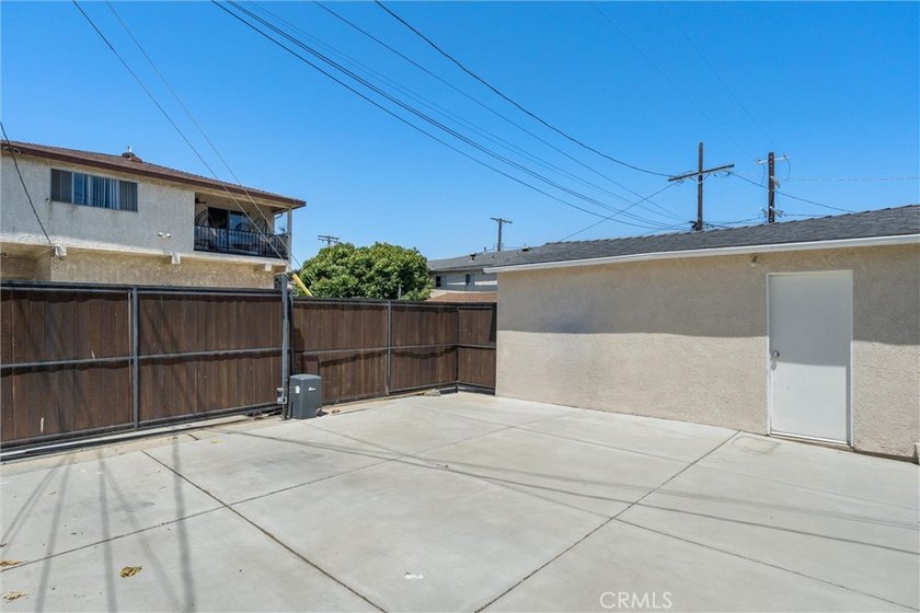 1034 W 24th - photo 31