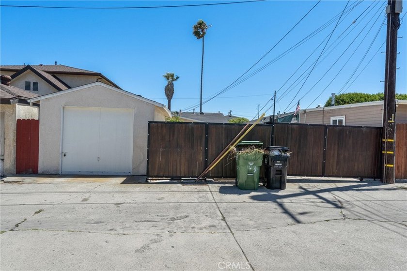1034 W 24th - photo 32