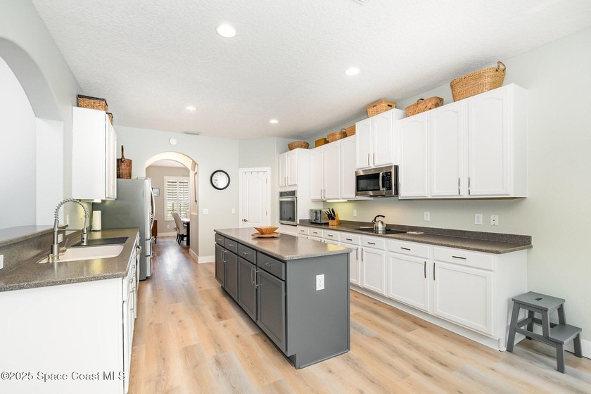 All the space, style, and features you've been looking for - photo 13