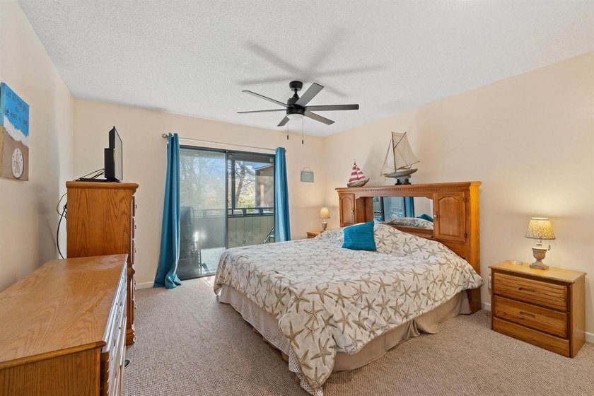 Welcome to Unit D-9 at Summertree Resort, a beautifully updated - photo 16