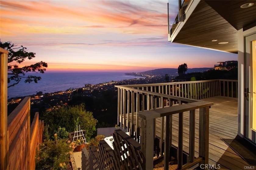 Fully Furnished Rental with Breathtaking Panoramic Coastline and - photo 2