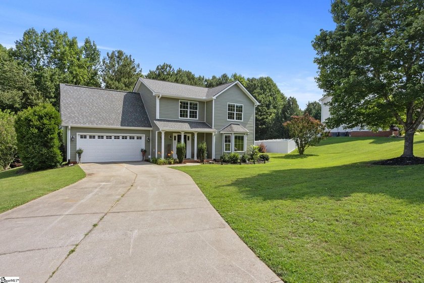 Welcome home to this beautifully maintained, like-new home - photo 33