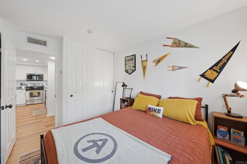Welcome to this beautifully maintained (FHA and VA Approved) - photo 17
