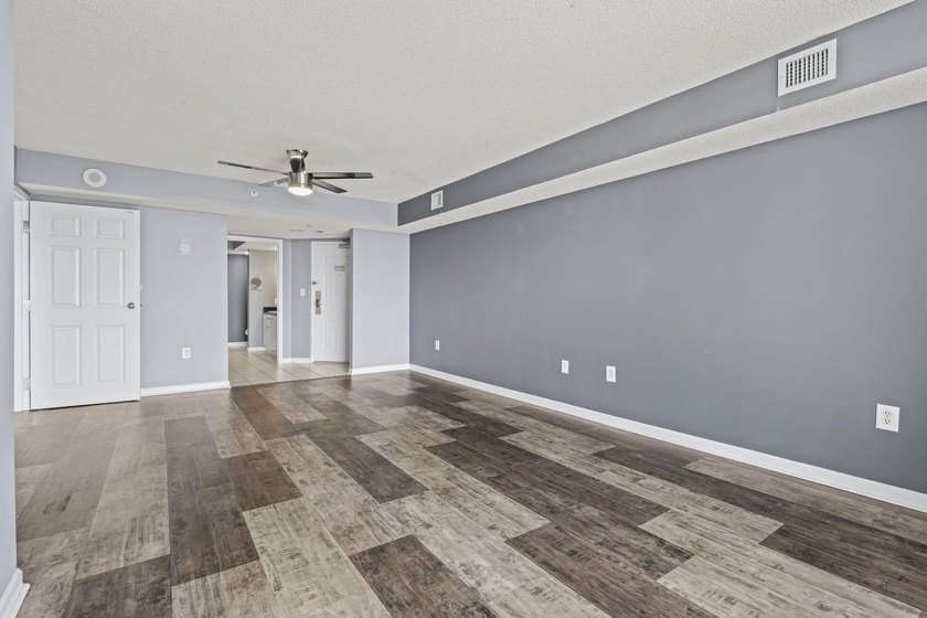 Welcome to Yacht Club Villas in the highly sought-after Barefoot - photo 23