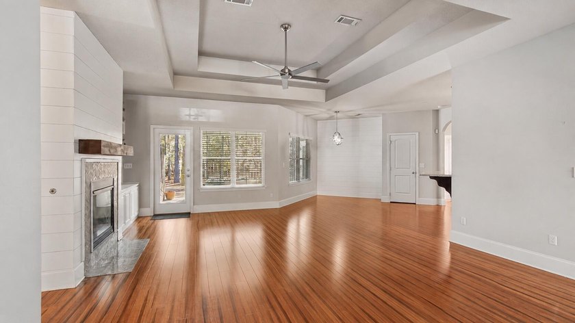 OVERSIZED LOT !! Take a look at this beautiful 3 bedroom, 2 bath - photo 11