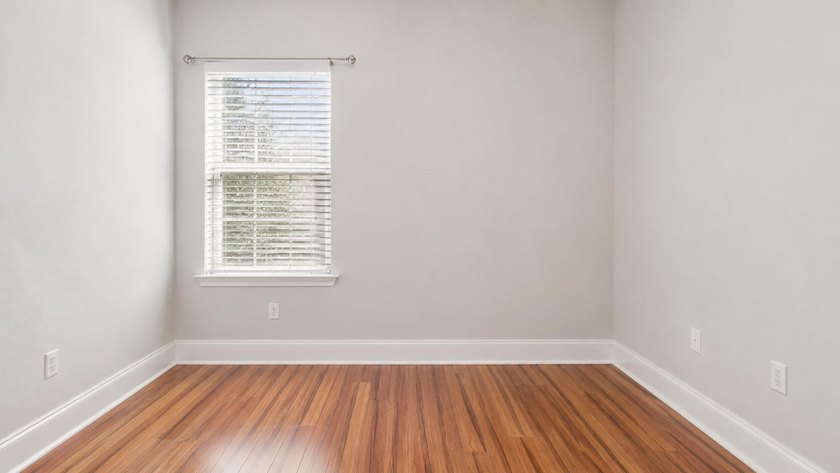 OVERSIZED LOT !! Take a look at this beautiful 3 bedroom, 2 bath - photo 15