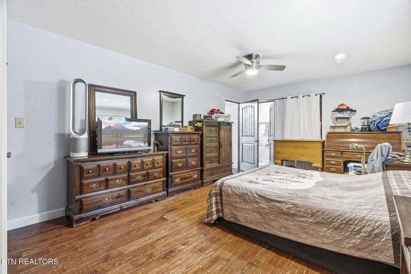 Welcome to your Smoky Mountain escape! Ideally located just - photo 18