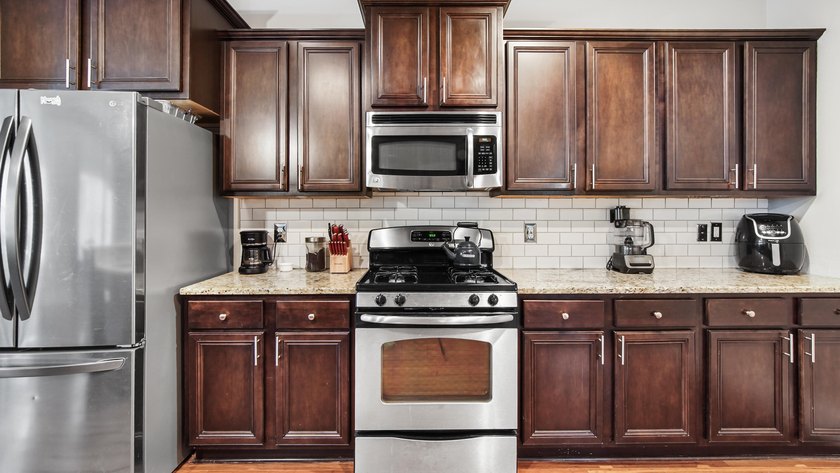 OVERSIZED LOT !! Take a look at this beautiful 3 bedroom, 2 bath - photo 24