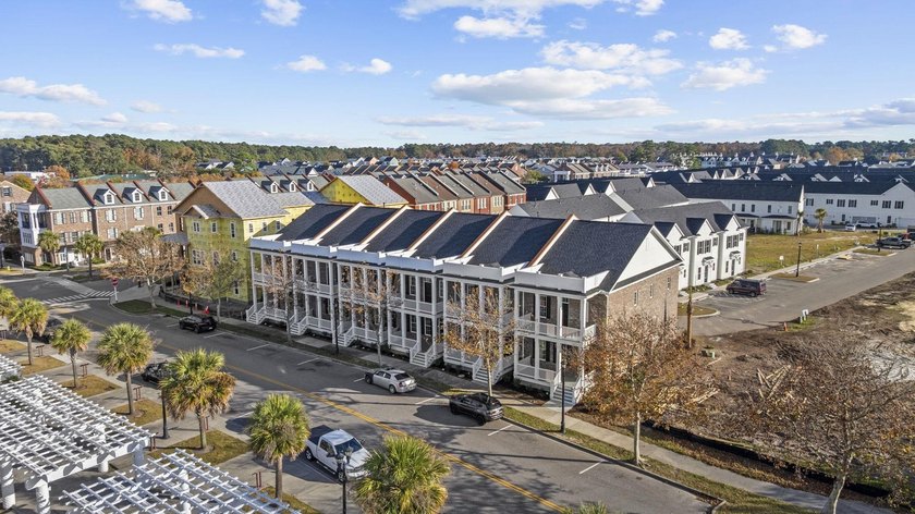 Welcome to Market View, a small-scale townhome community - photo 31