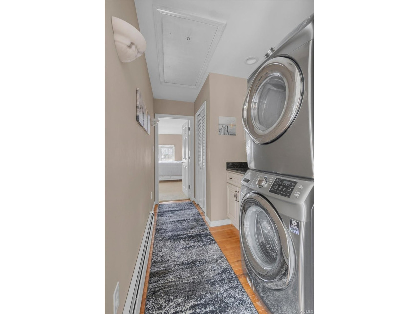 Stop looking and start packing! Beautifully renovated within the - photo 13