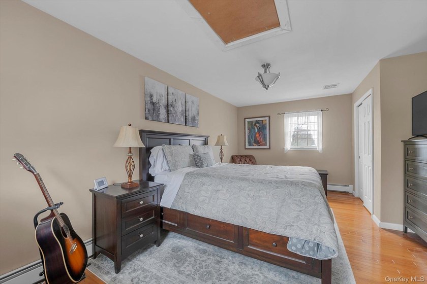 Stop looking and start packing! Beautifully renovated within the - photo 15