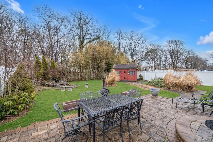 Stop looking and start packing! Beautifully renovated within the - photo 21