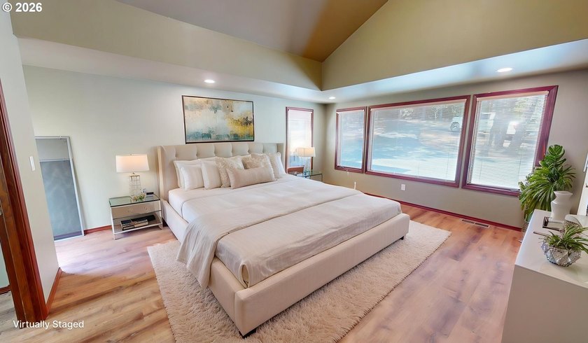 Stunning Mountain Views, Thoughtful Updates &amp; Room to - photo 4