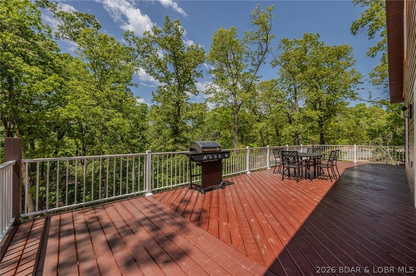 **Home sale includes $75,000 cash due to buyer at close for - photo 11