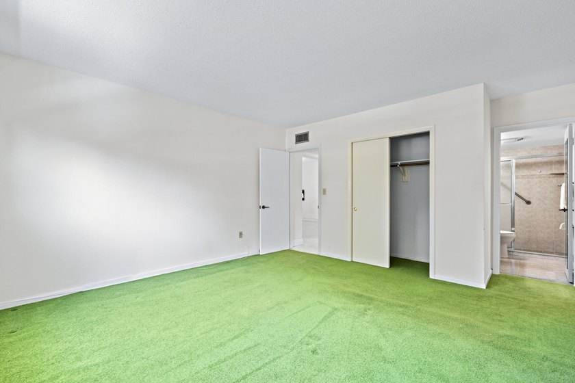 Wonderful Downtown Boca Raton Location, Short Stroll to - photo 13