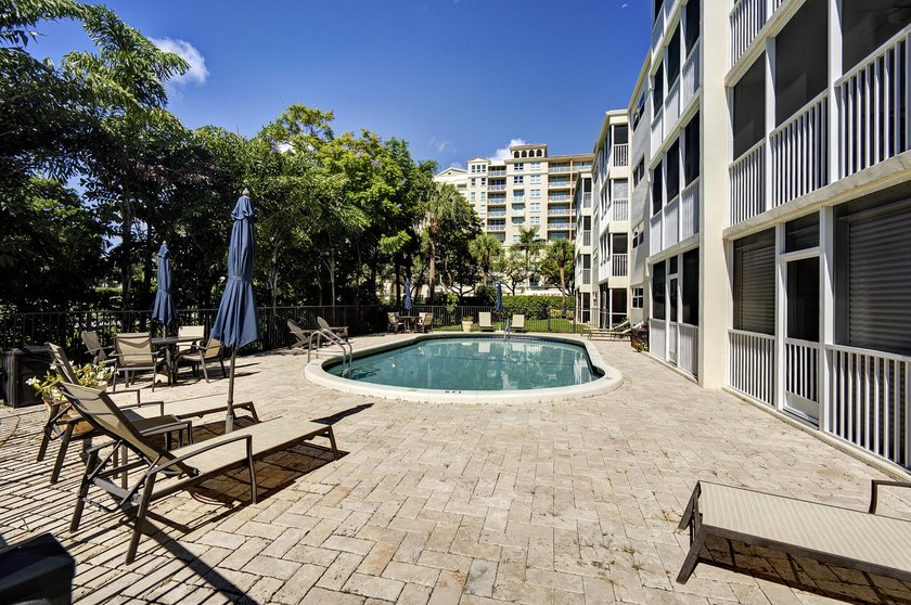Wonderful Downtown Boca Raton Location, Short Stroll to - photo 17