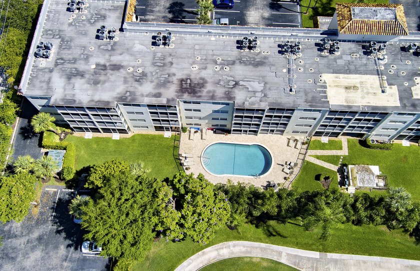 Wonderful Downtown Boca Raton Location, Short Stroll to - photo 18