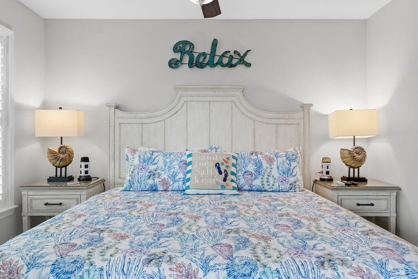 Luxury updates, deeded beach access and superb Destin Florida - photo 29
