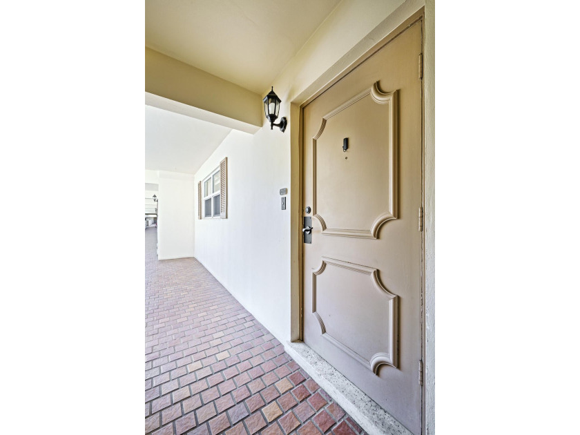 Wonderful Downtown Boca Raton Location, Short Stroll to - photo 33