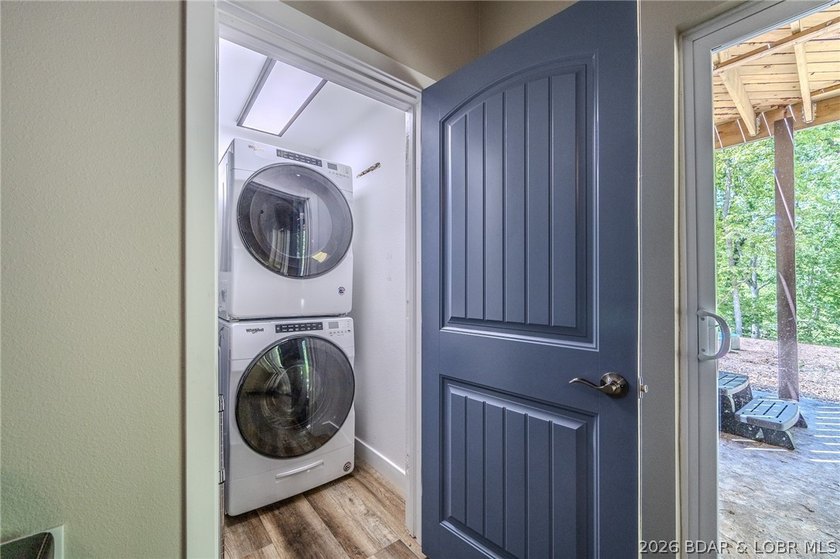 **Home sale includes $75,000 cash due to buyer at close for - photo 34