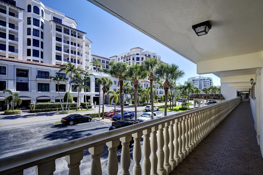 Wonderful Downtown Boca Raton Location, Short Stroll to - photo 34