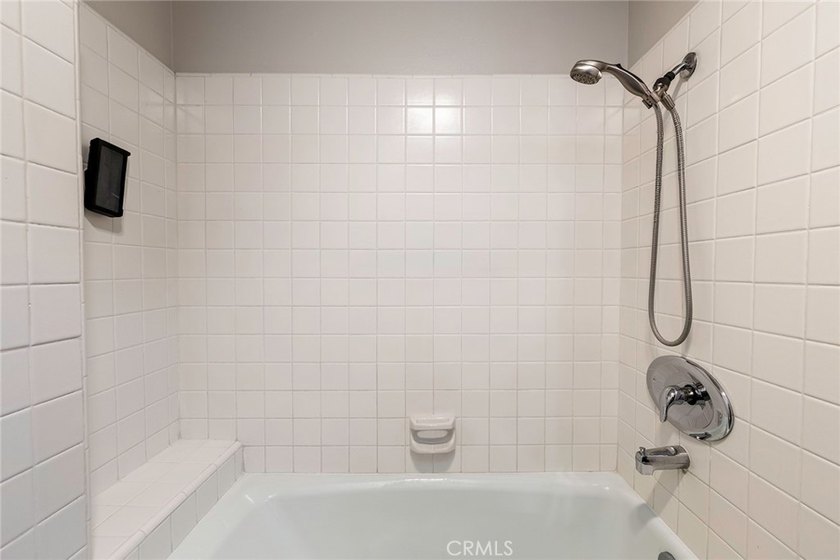 Welcome to this beautiful pool home in Crown Pointe, an - photo 37
