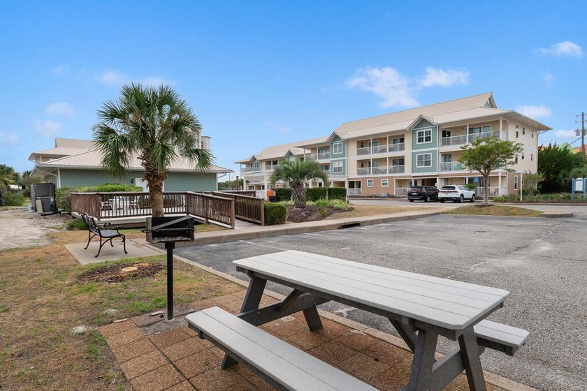 Luxury updates, deeded beach access and superb Destin Florida - photo 48